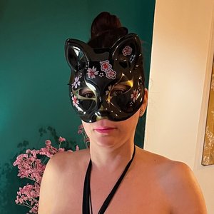 Artemis Pyre / artemispyrpilis / kalicokat Nude Leaks OnlyFans OnlyFans