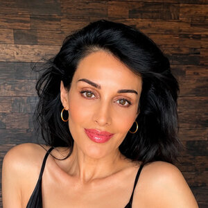 Flora Saini