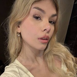 Lolaakitty