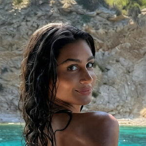 Mel Amber